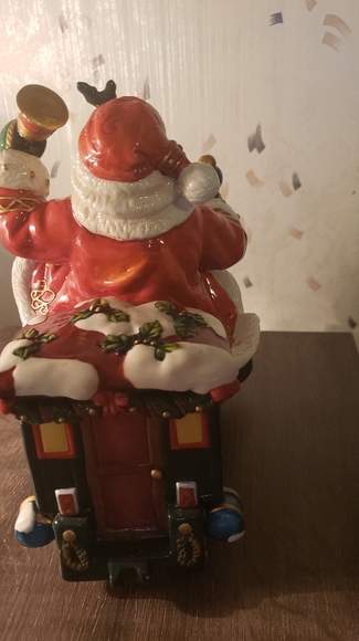Dillard's Trimmings Santa on Train - Picture 4 of 4